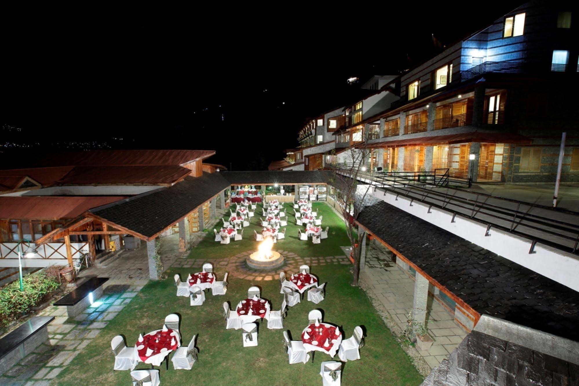 Manuallaya The Resort & Spa Manāli Exterior foto